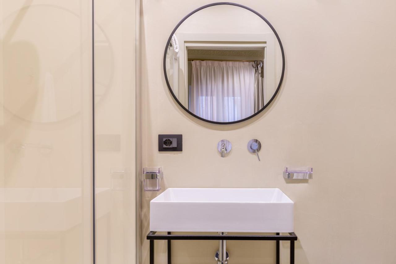 The Couper Colonna Hotel Rome Exterior photo